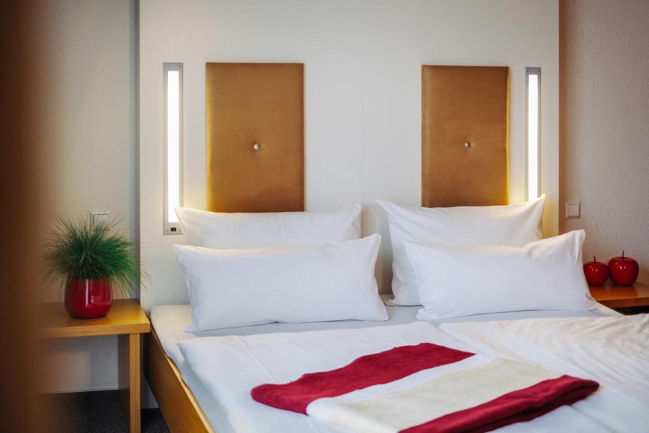 Hotel Global Inn Вольфсбург Экстерьер фото