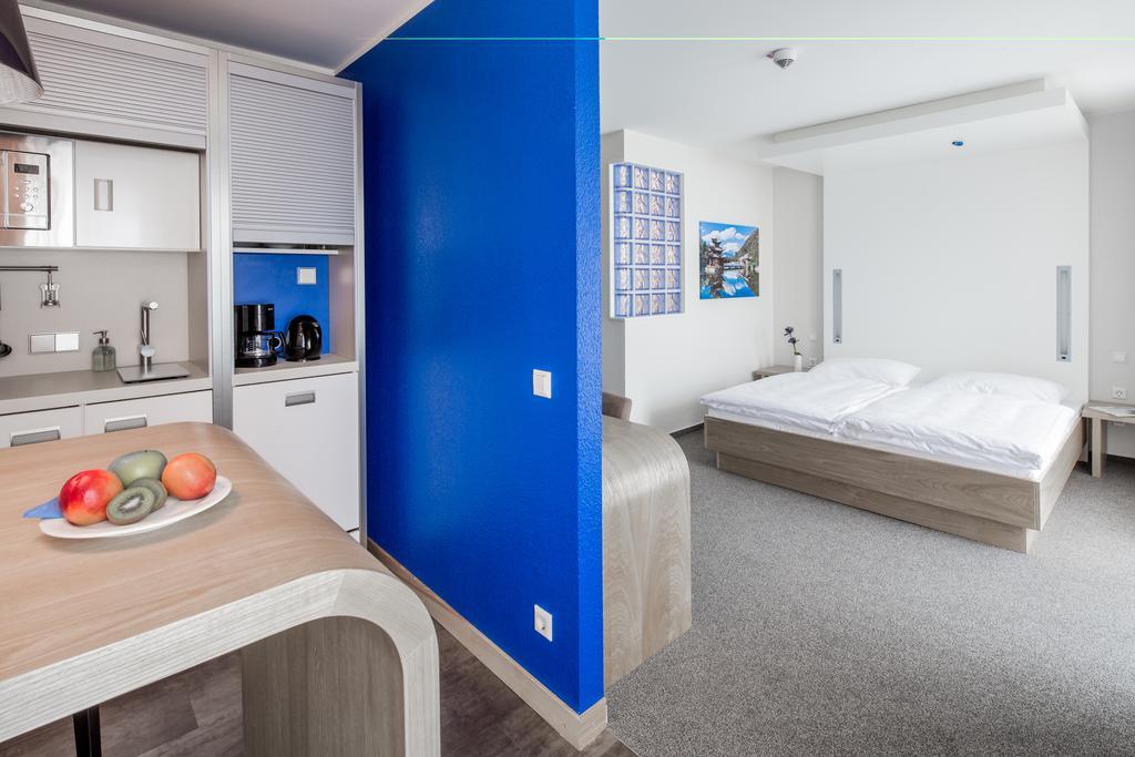 Hotel Global Inn Вольфсбург Экстерьер фото