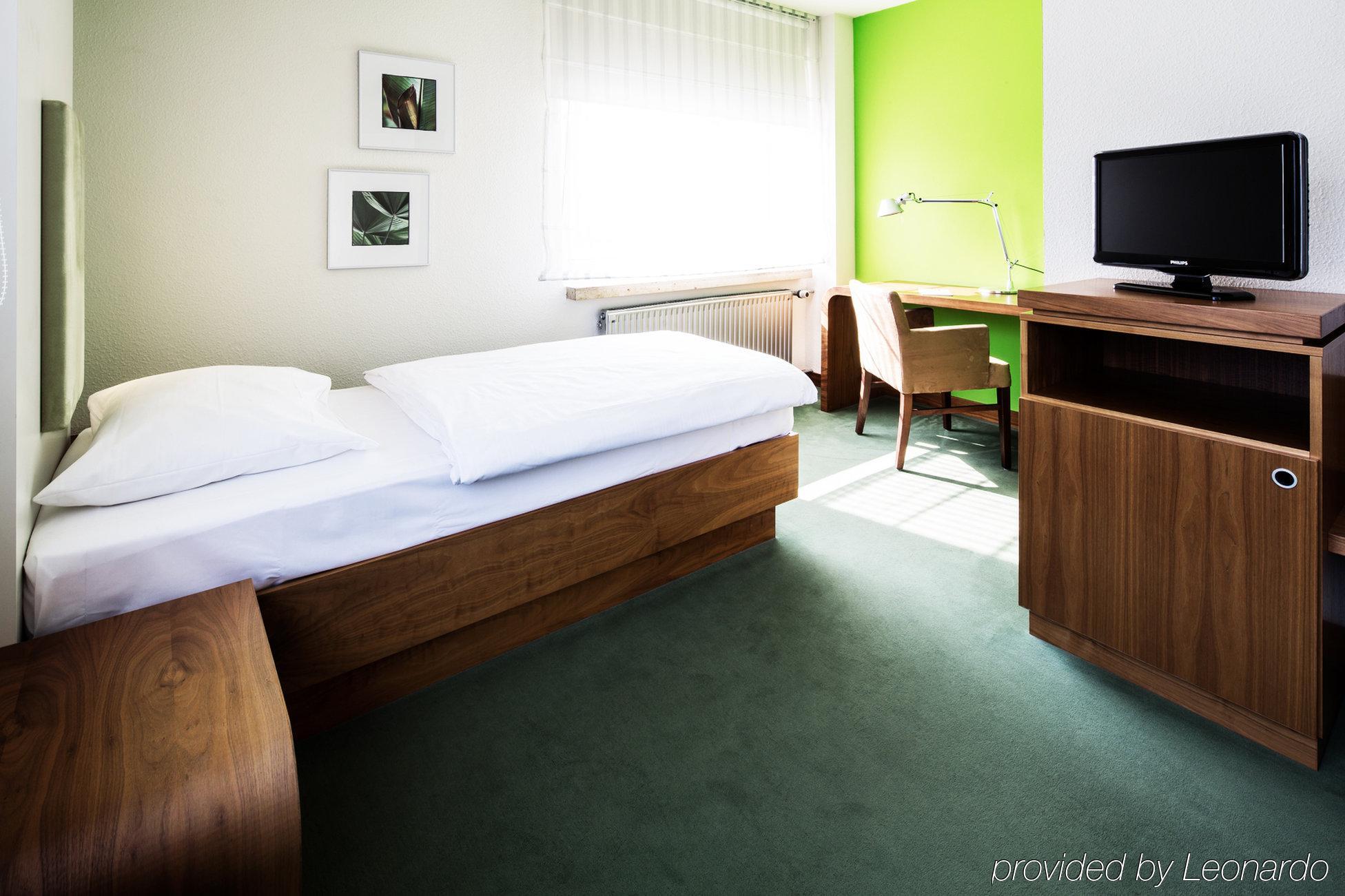 Hotel Global Inn Вольфсбург Экстерьер фото